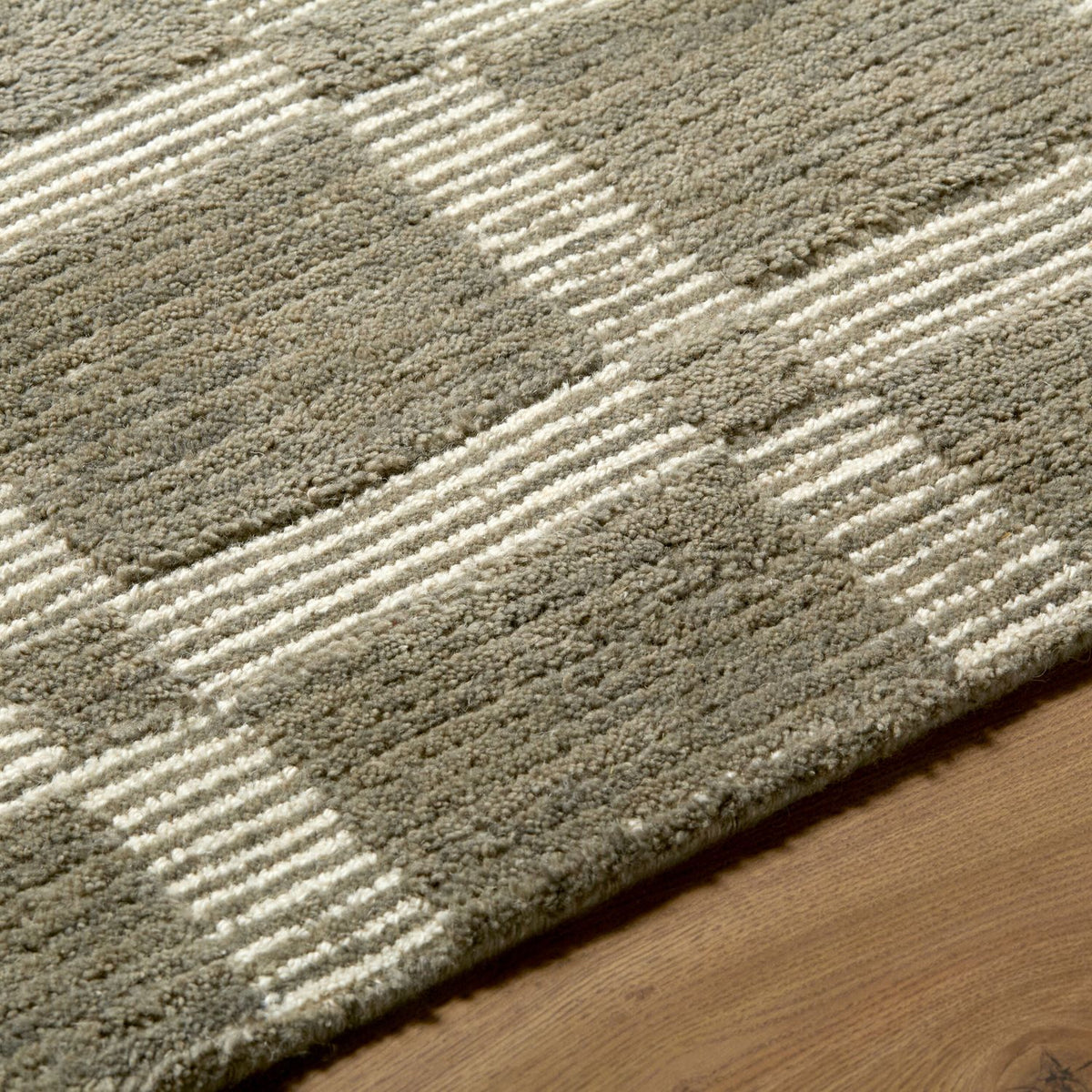 Livabliss Julia JLA-2300 Hand Tufted Rug