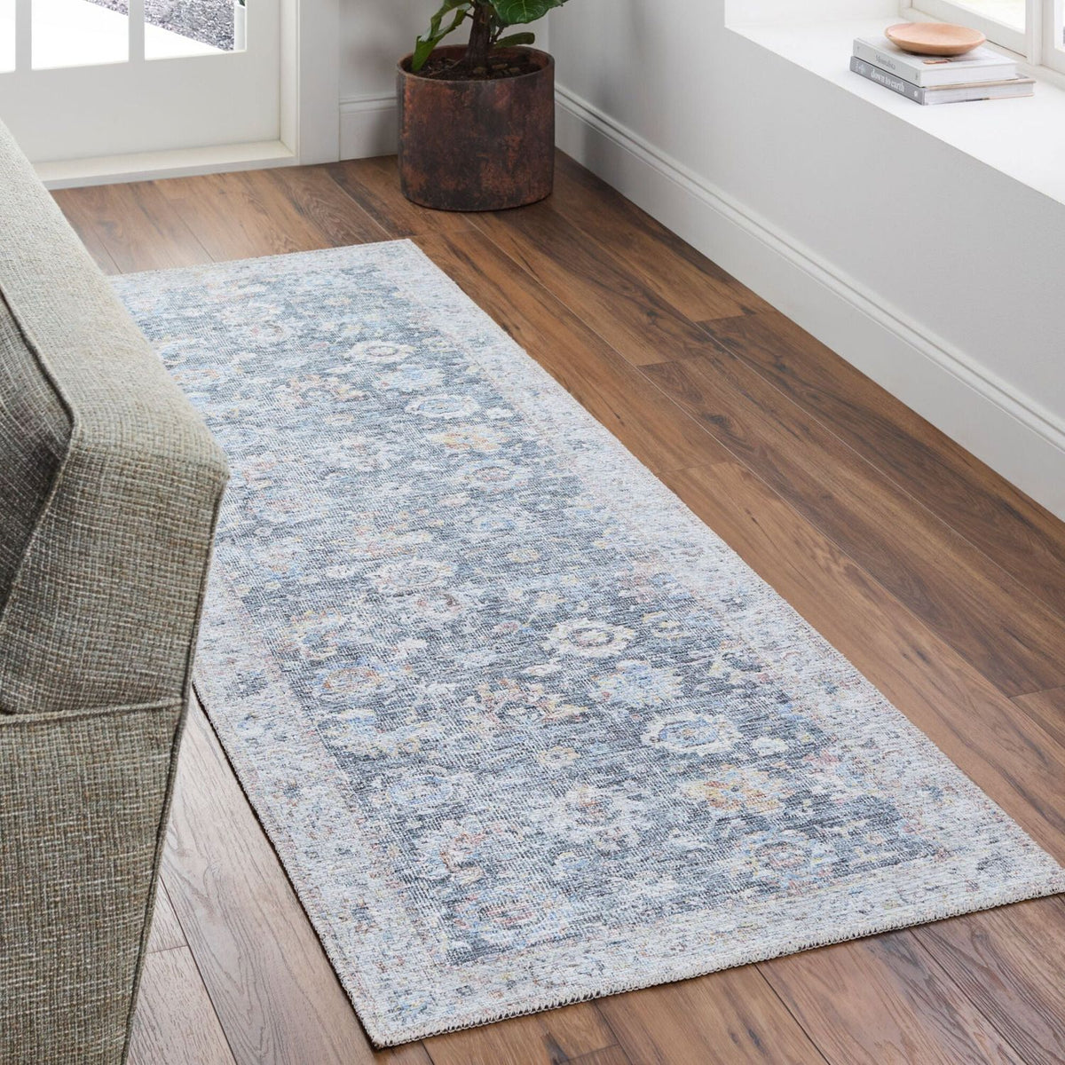 Livabliss Vinny VNY-2307 Machine Woven Rug