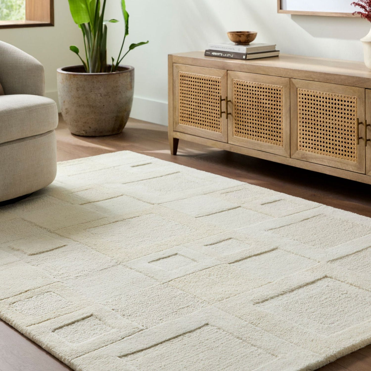 Livabliss Kinsley KIS-2300 Hand Tufted Rug