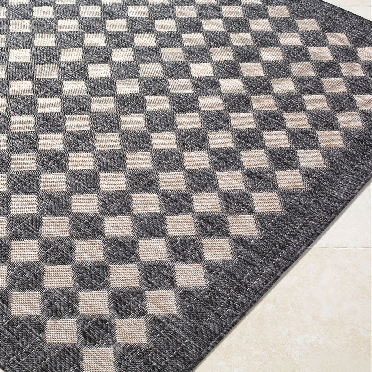 Galey Alix x Livabliss Mulberry GAMU-2300 Machine Woven Indoor/Outdoor Rug