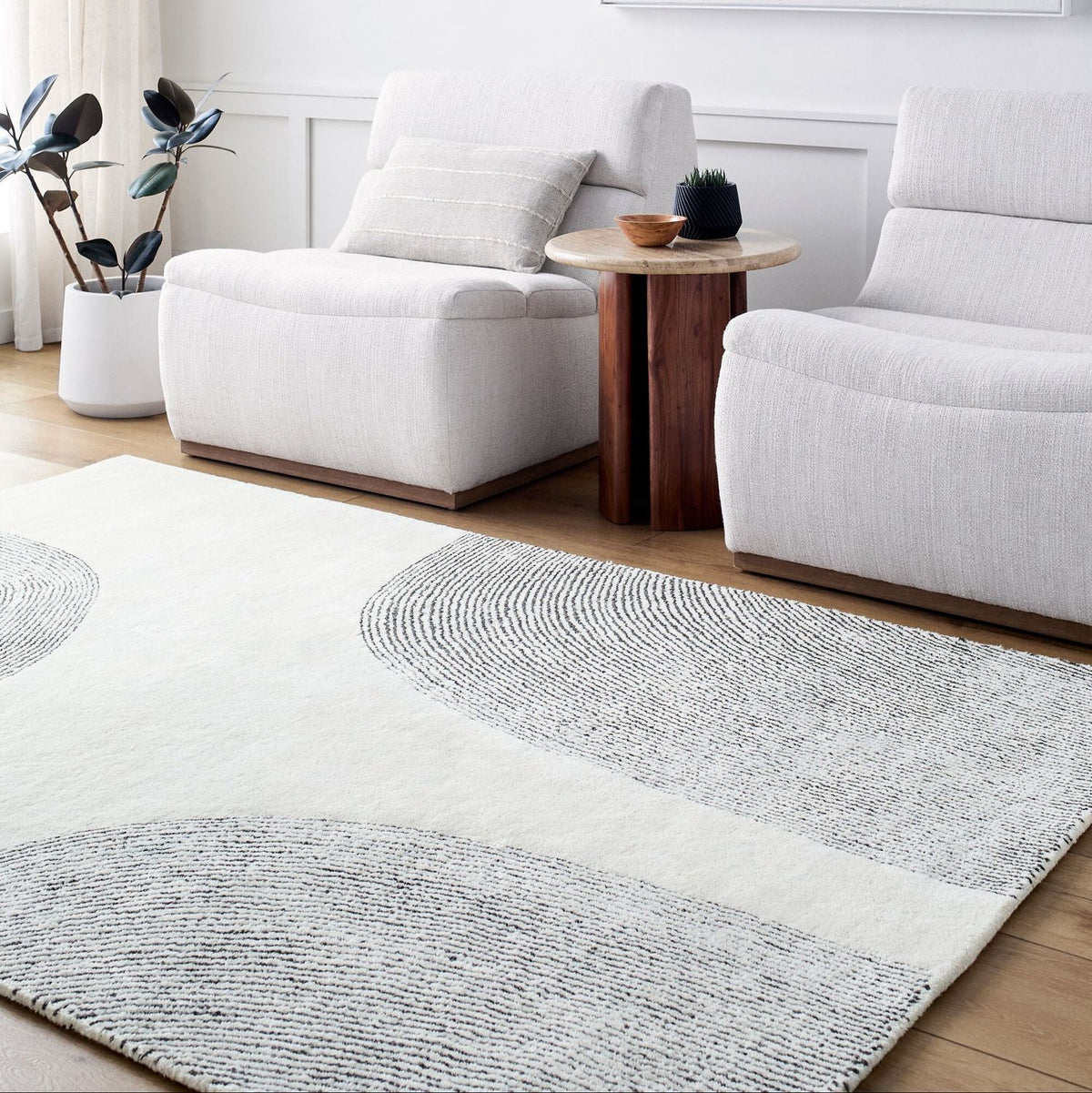 Livabliss Carolena Hand Tufted Rug