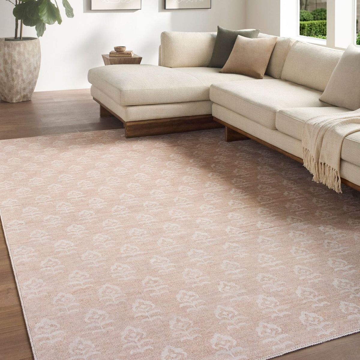 Jenni Yolo Home x Livabliss Flora JYFL-2300 Machine Woven Rug
