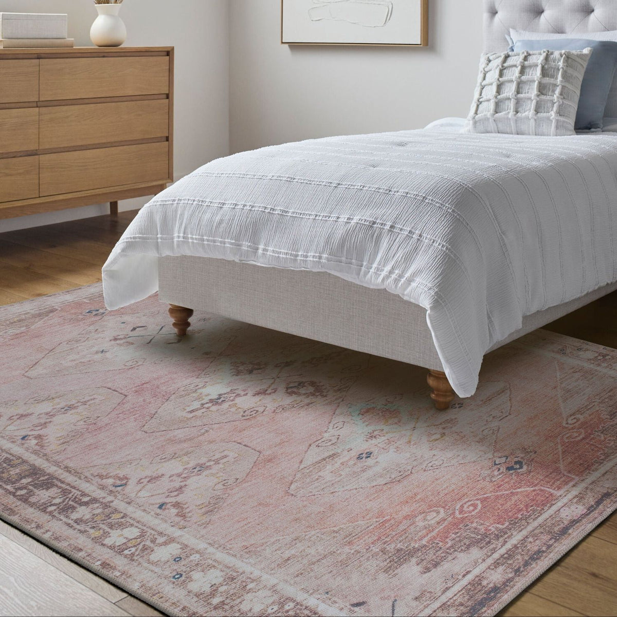 Livabliss Amelie AML-2402 Machine Woven Rug