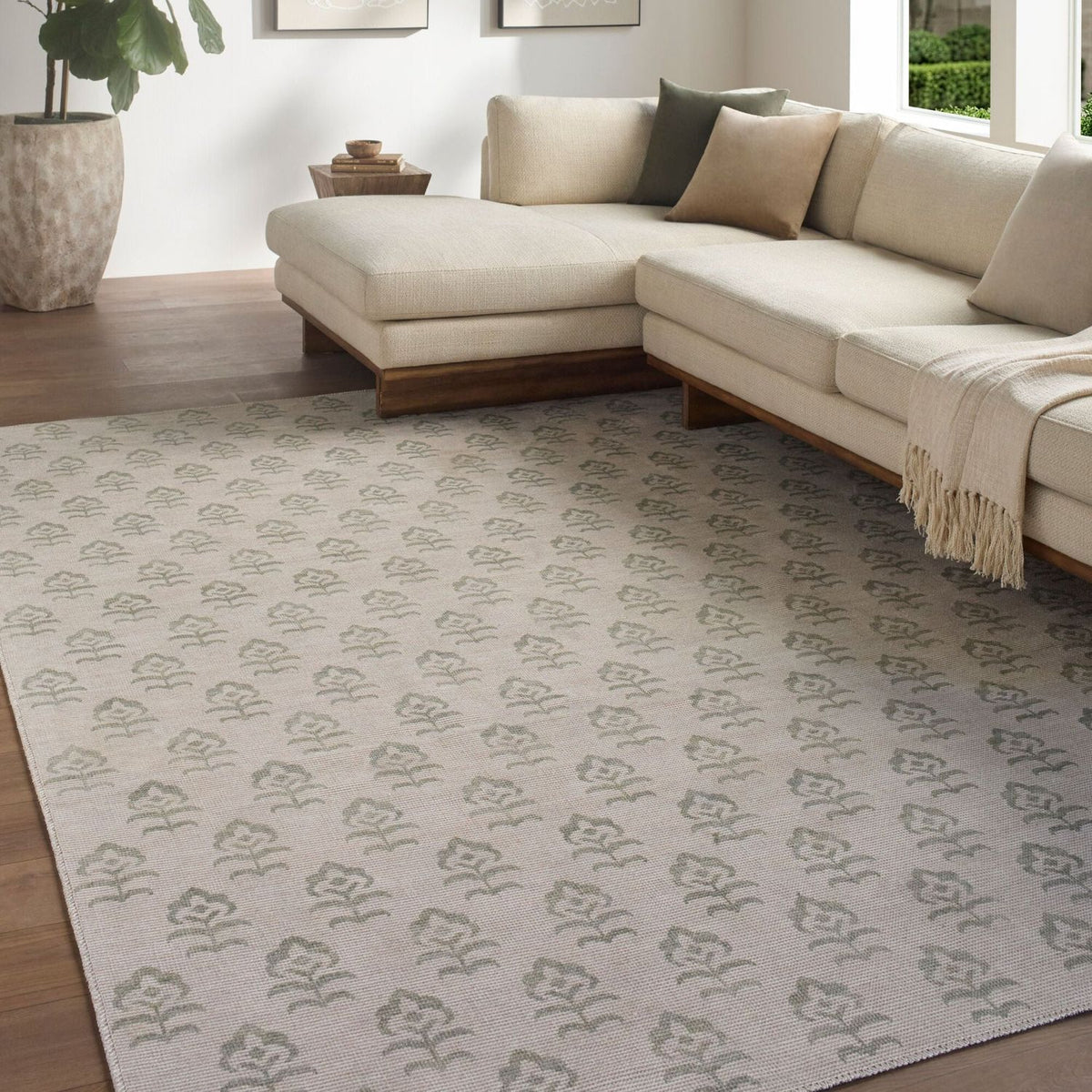 Jenni Yolo Home x Livabliss Flora JYFL-2303 Machine Woven Rug