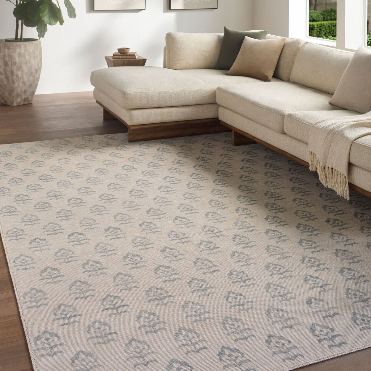 Jenni Yolo Home x Livabliss Flora JYFL-2304 Machine Woven Rug
