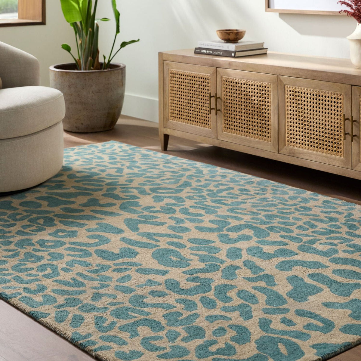 Livabliss Athena ATH-5120 Hand Tufted Rug