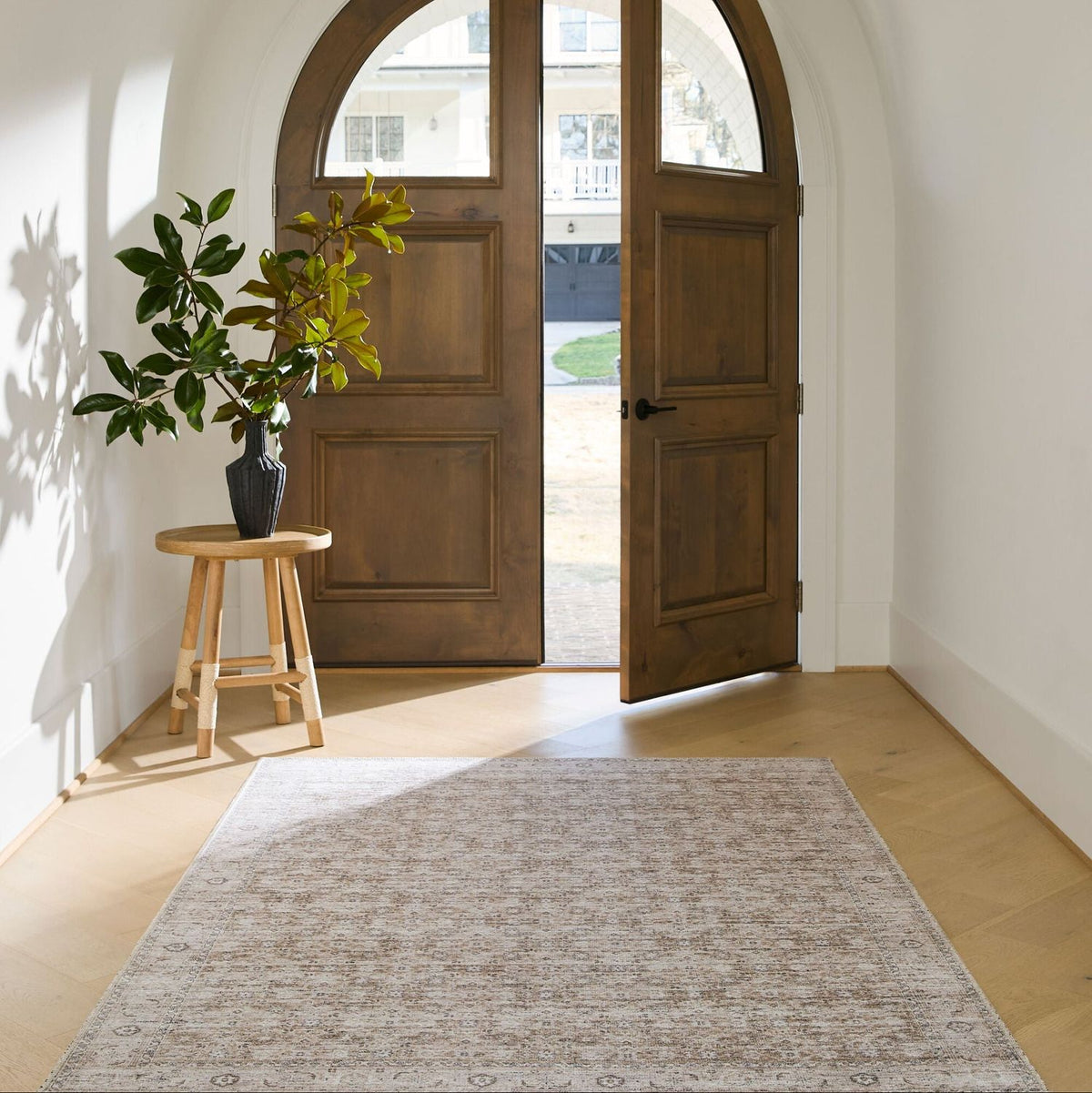 Becki Owens x Livabliss Aureta BOAU-2302 Machine Woven Rug