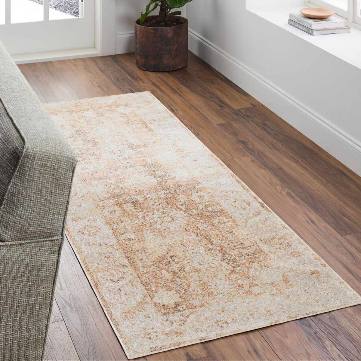 Livabliss Lillian LLL-2354 Machine Woven Rug