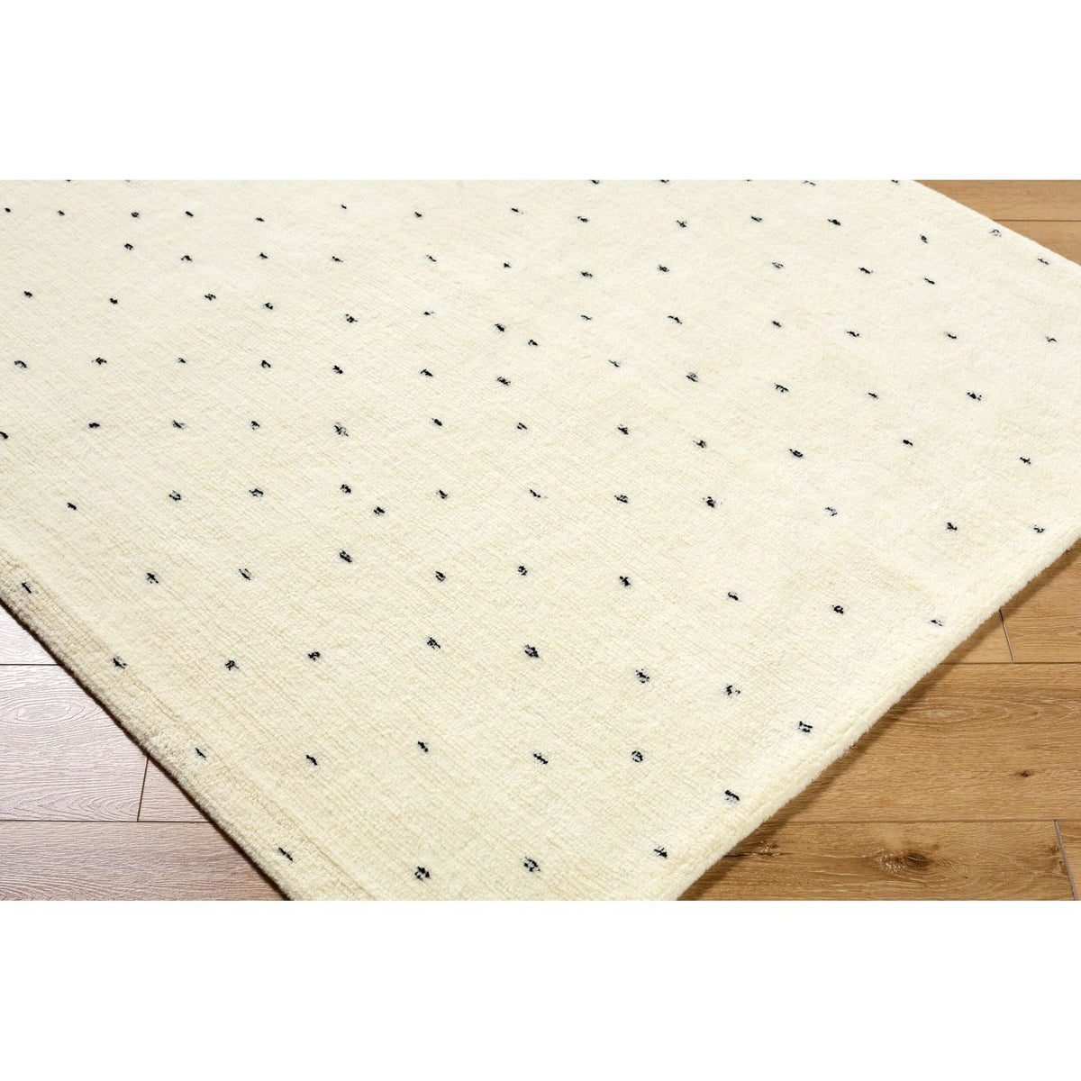 Livabliss Wooly Hand Tufted Rug