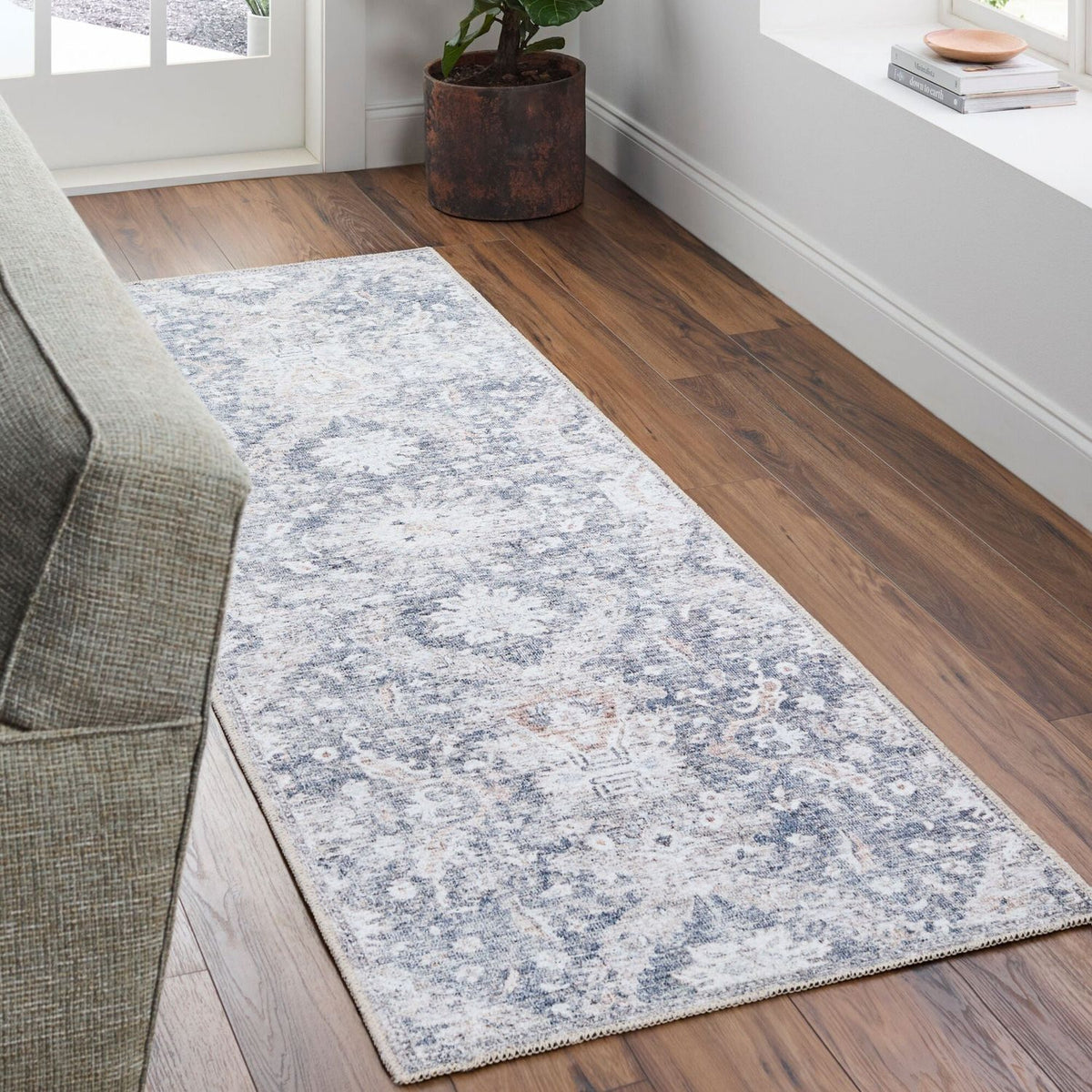 Livabliss Lorelai VVLO-2305 Machine Woven Rug