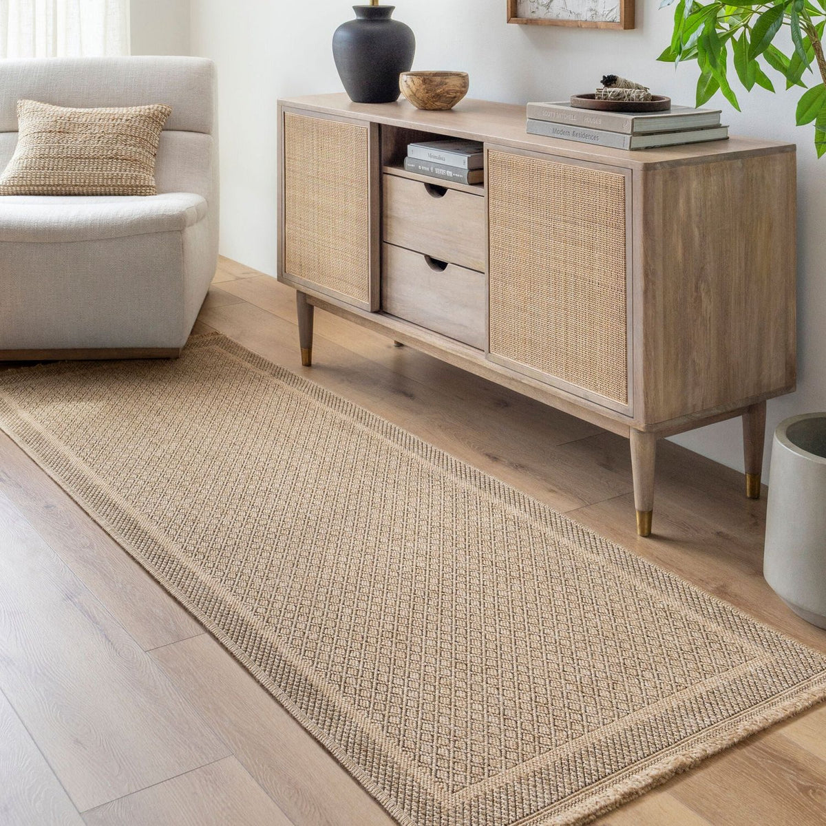 Livabliss Mirage MGE-2300 Machine Woven Indoor/Outdoor Rug