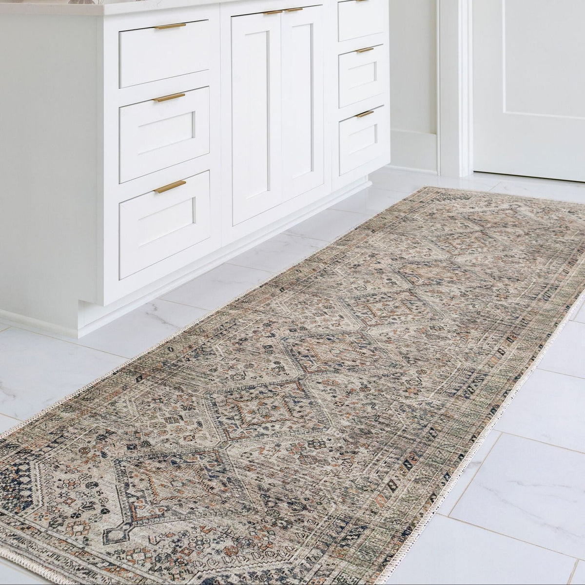 Livabliss Amelie AML-2383 Machine Woven Rug