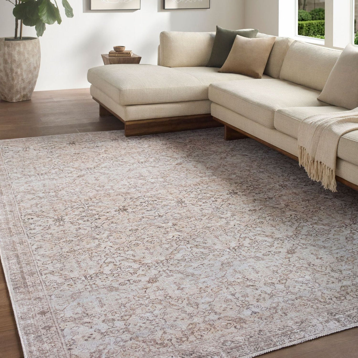 Jenni Yolo Home x Livabliss Amelia JYAL-2301 Machine Woven Rug