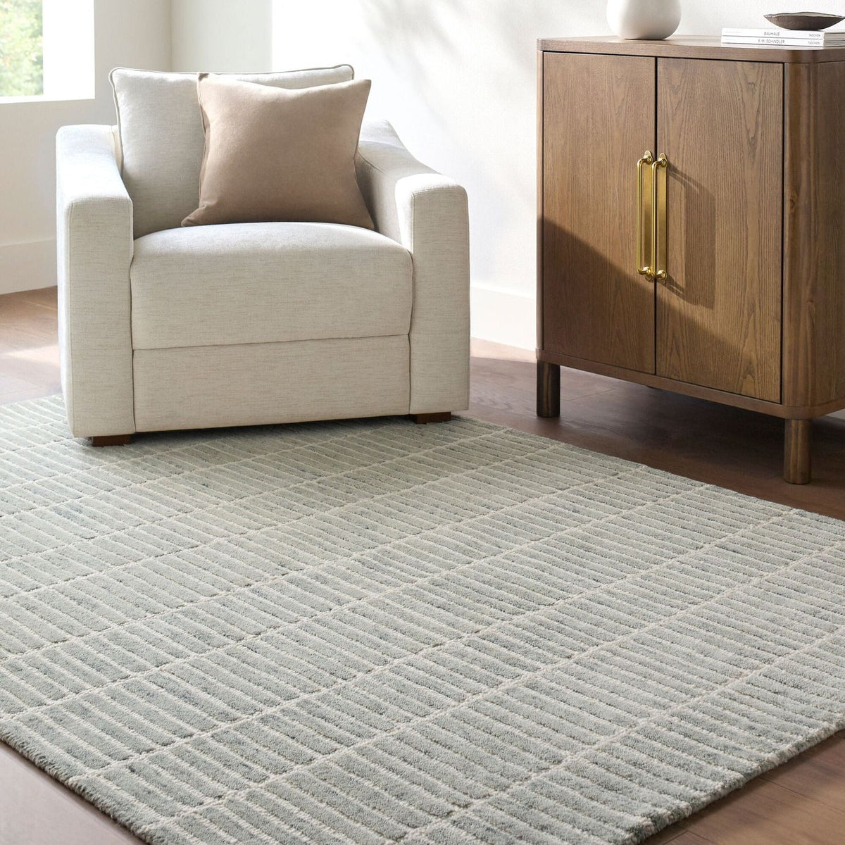 Livabliss Vista VIT-2302 Hand Tufted Rug
