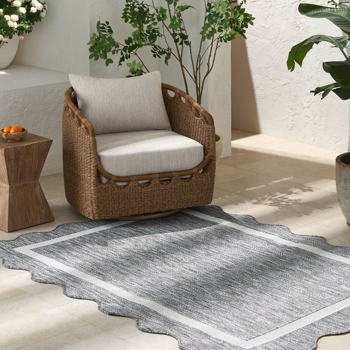 Livabliss Miami Beach MBH-2322 Machine Woven Indoor/Outdoor Rug