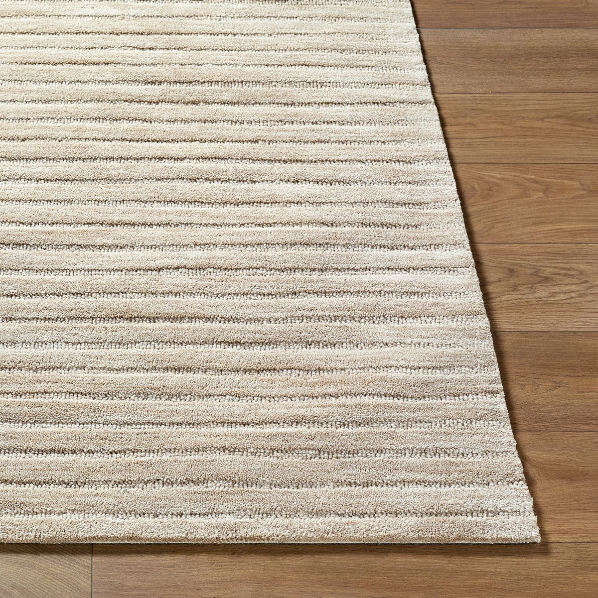 Livabliss Benchcraft BEC-2303 Hand Tufted Rug