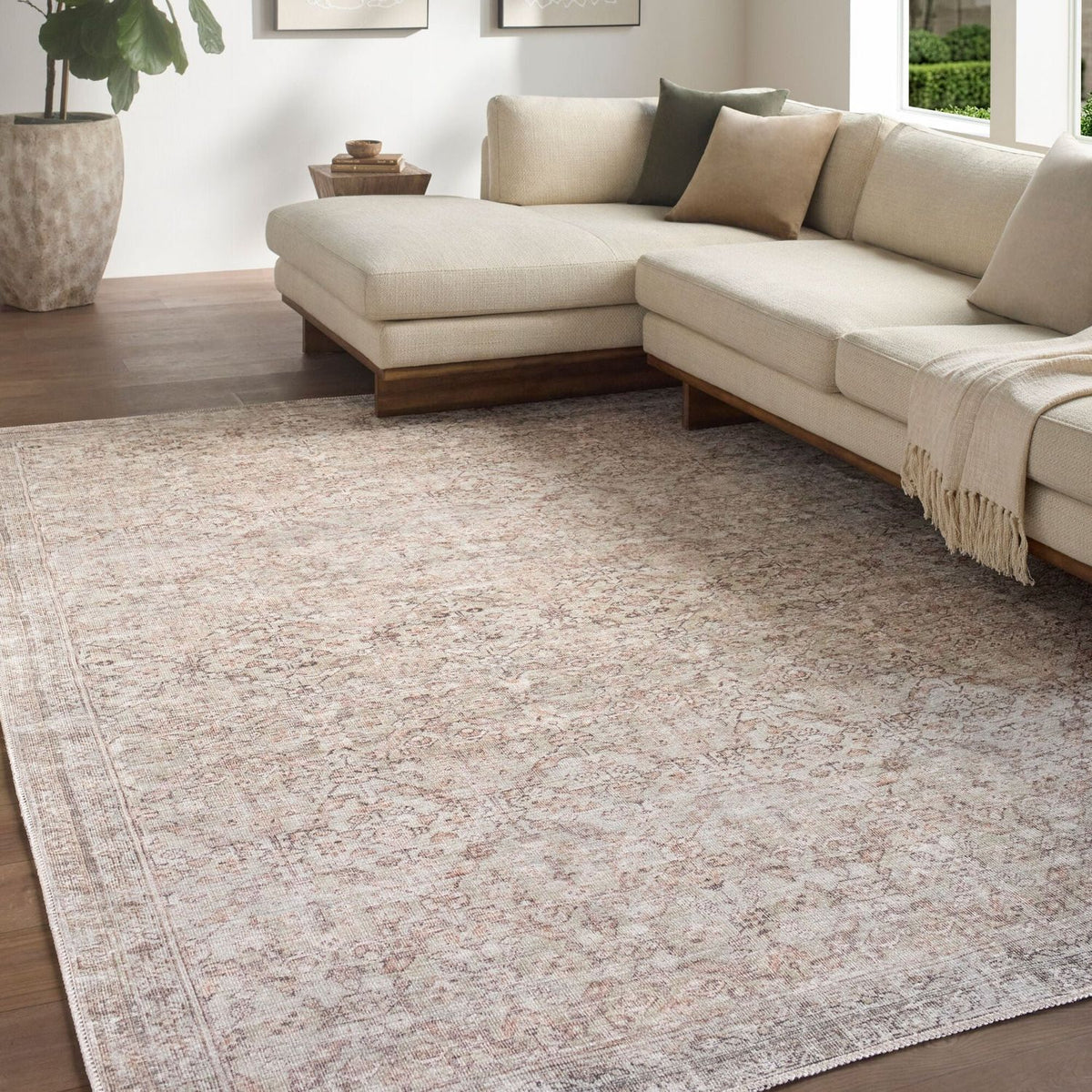 Jenni Yolo Home x Livabliss Amelia JYAL-2300 Machine Woven Rug