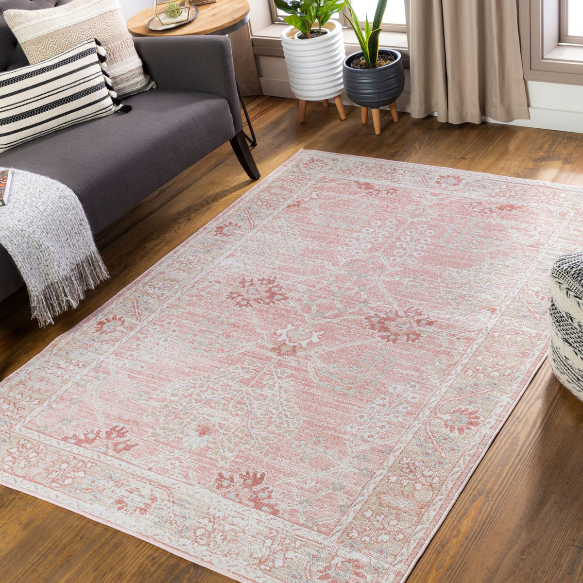 Livabliss St Tropez Machine Woven Rug