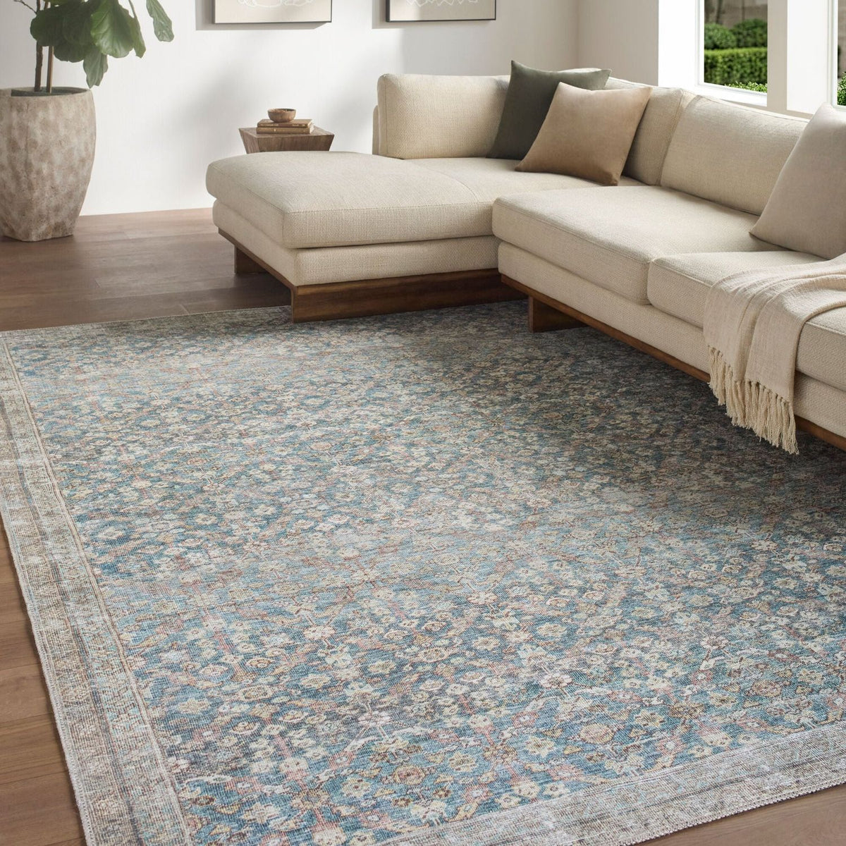 Jenni Yolo Home x Livabliss Amelia JYAL-2303 Machine Woven Rug