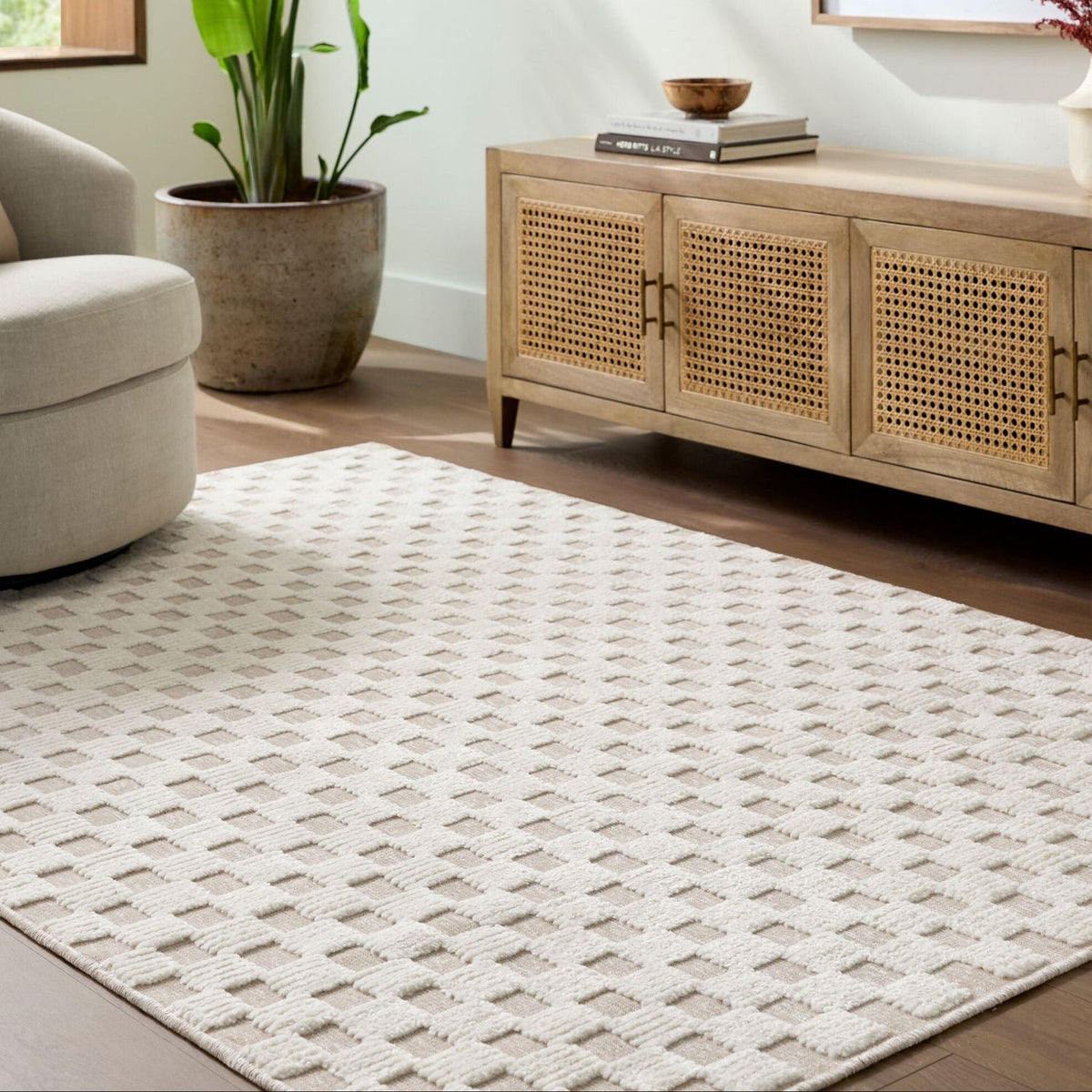 Livabliss Lyna LYA-2345 Machine Woven Rug