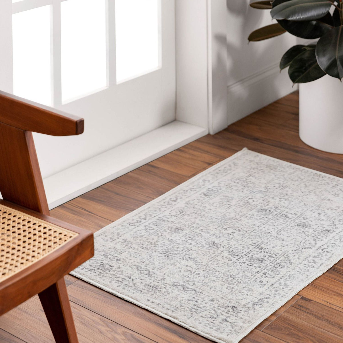 Livabliss Roma ROM-2308 Machine Woven Rug