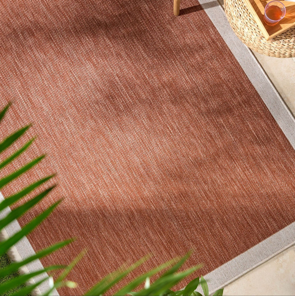 Livabliss Miami Beach MBH-2305 Machine Woven Indoor/Outdoor Rug
