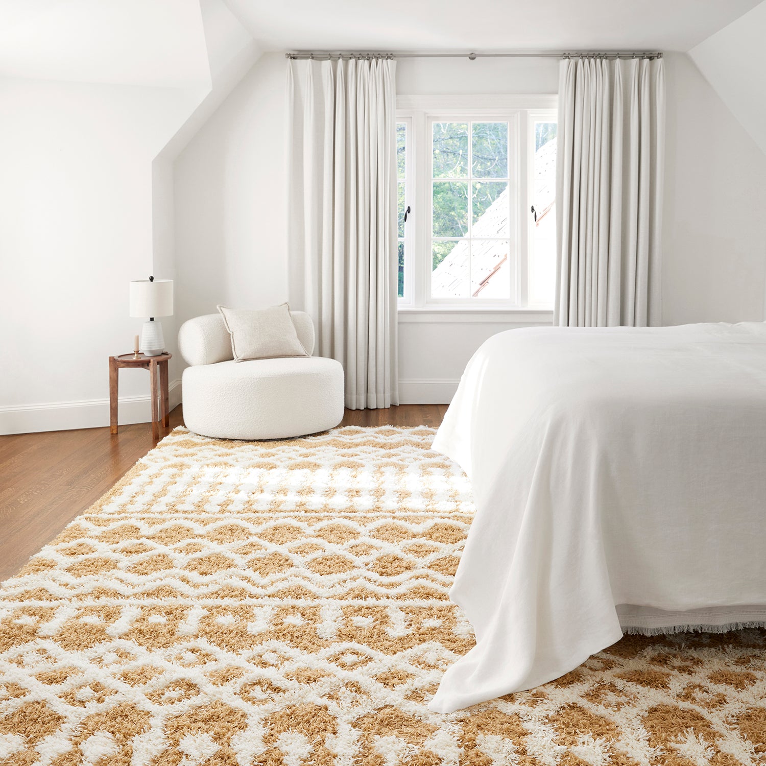 Livabliss Urban Shag Patterns Machine Woven Rug