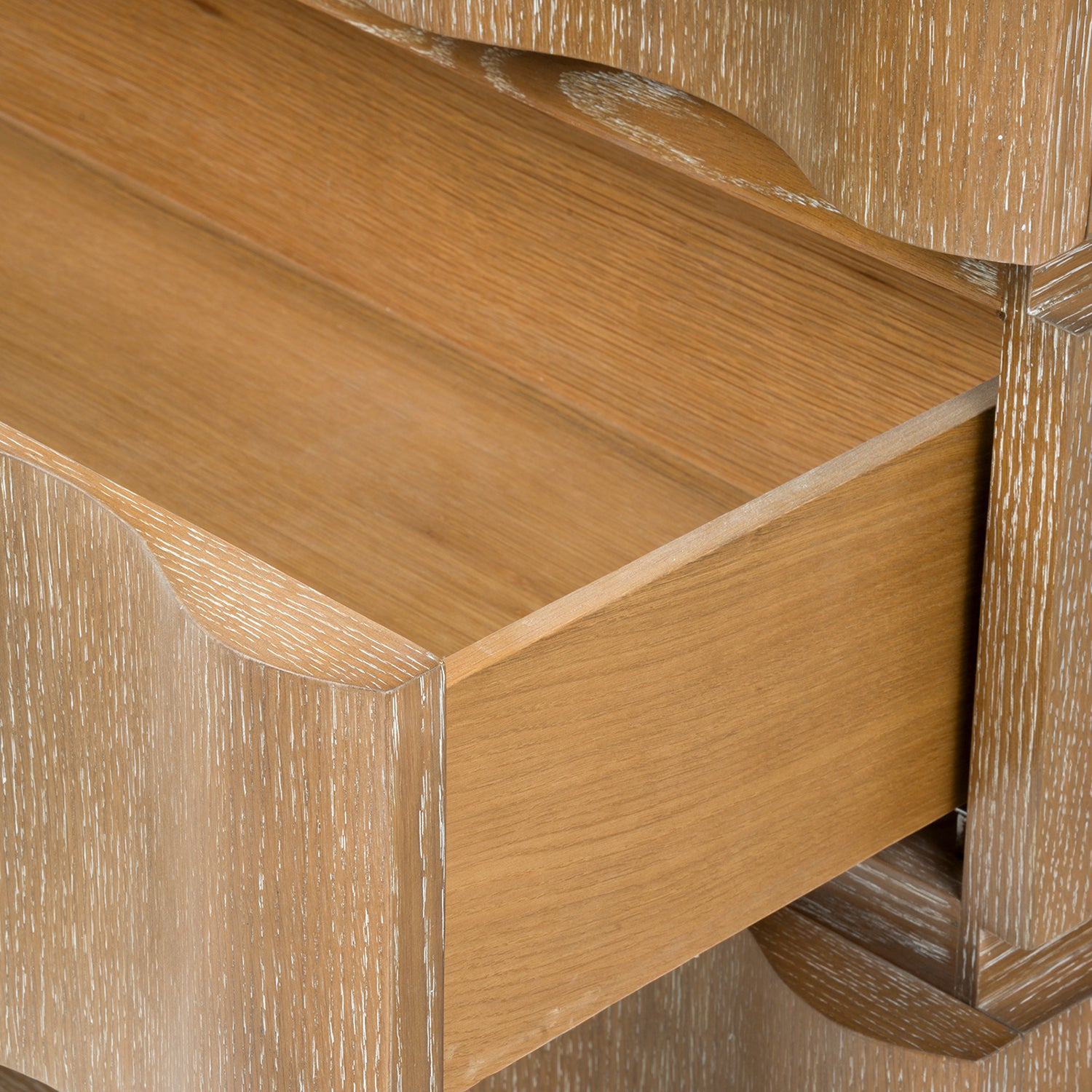 Villa and House Vanessa Tall 6 Drawer