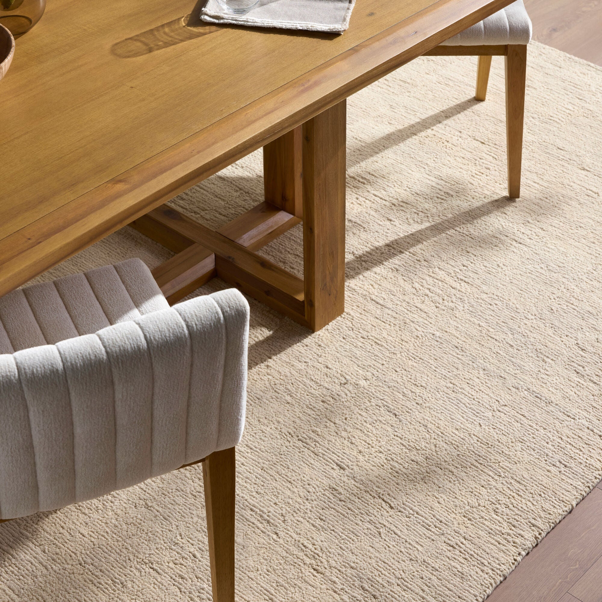 Surya Ventura VNR-2301 Hand Knotted Rug