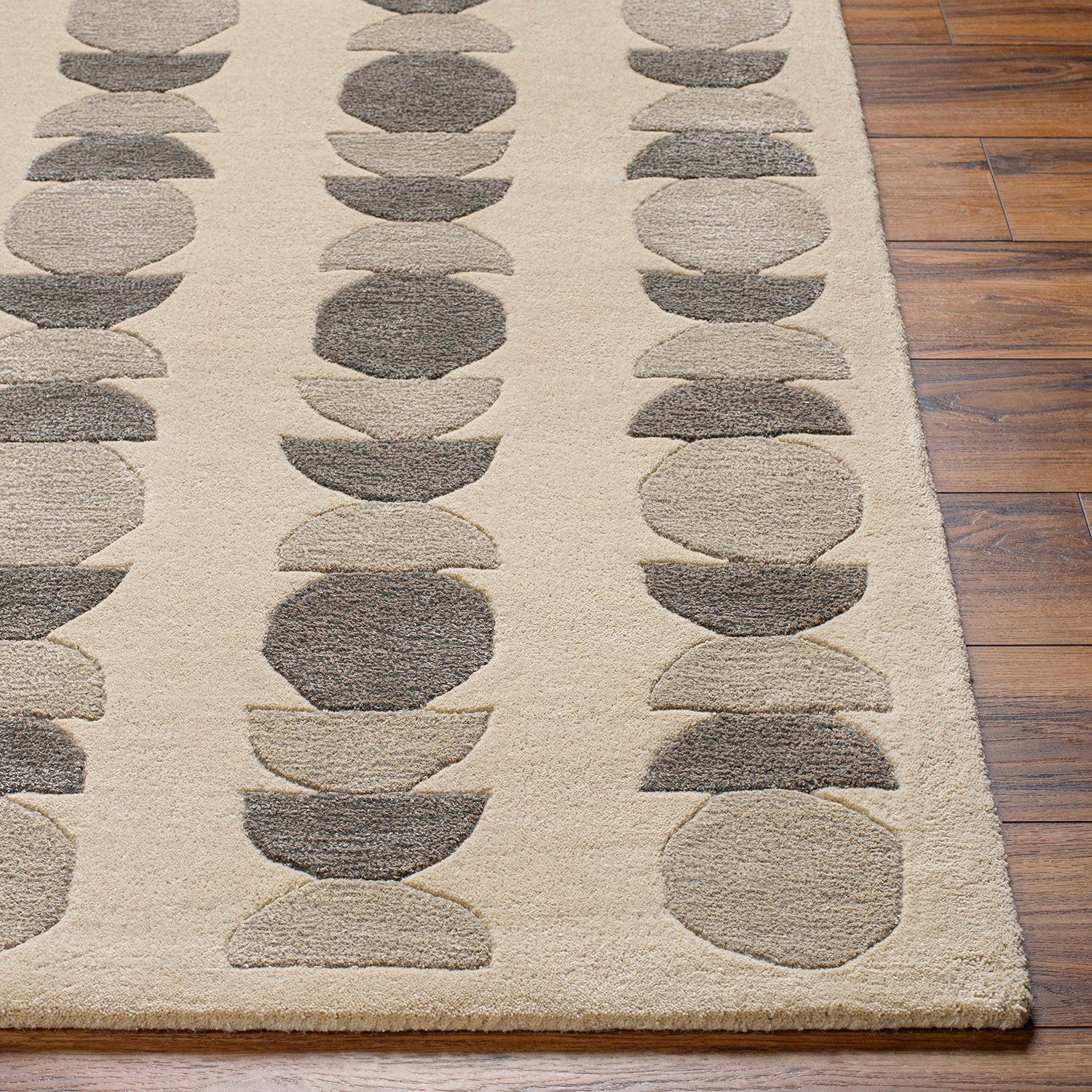 Surya Vilnius Moon Hand Tufted Rug