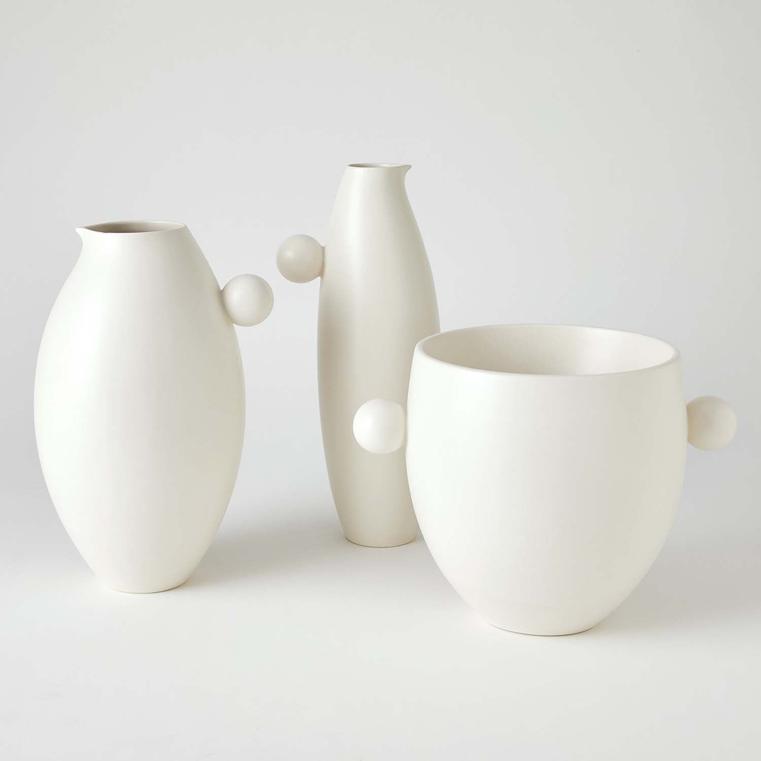 Global Views Ball Handled Pitcher