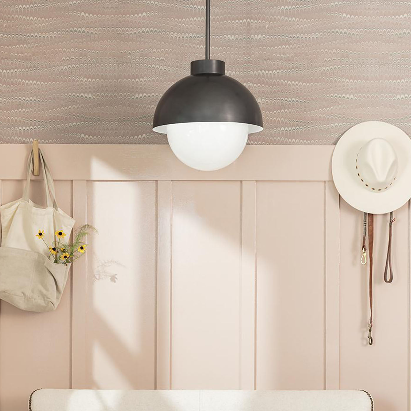 Regina Andrew Montreux Pendant