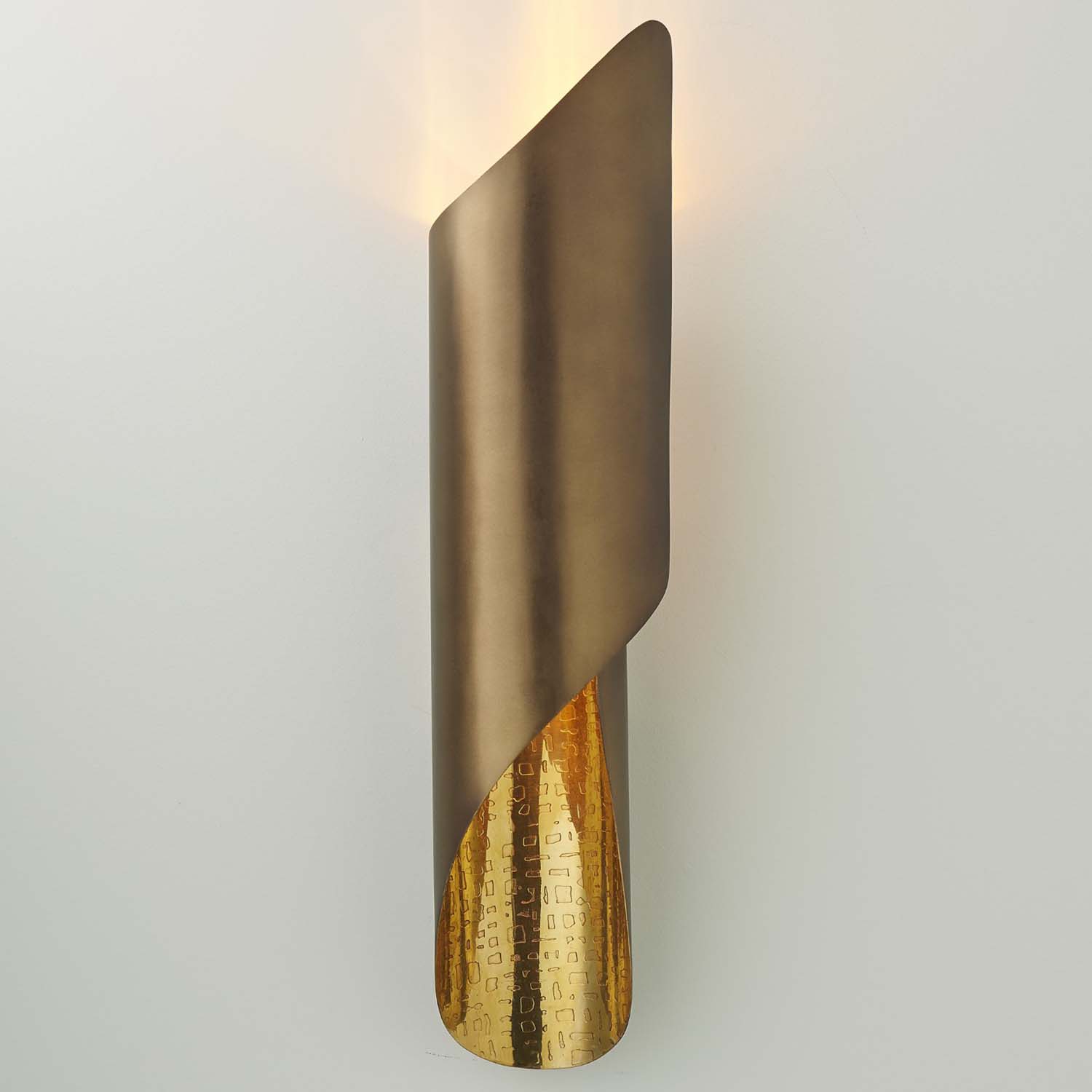 Global Views Curl Wall Sconce