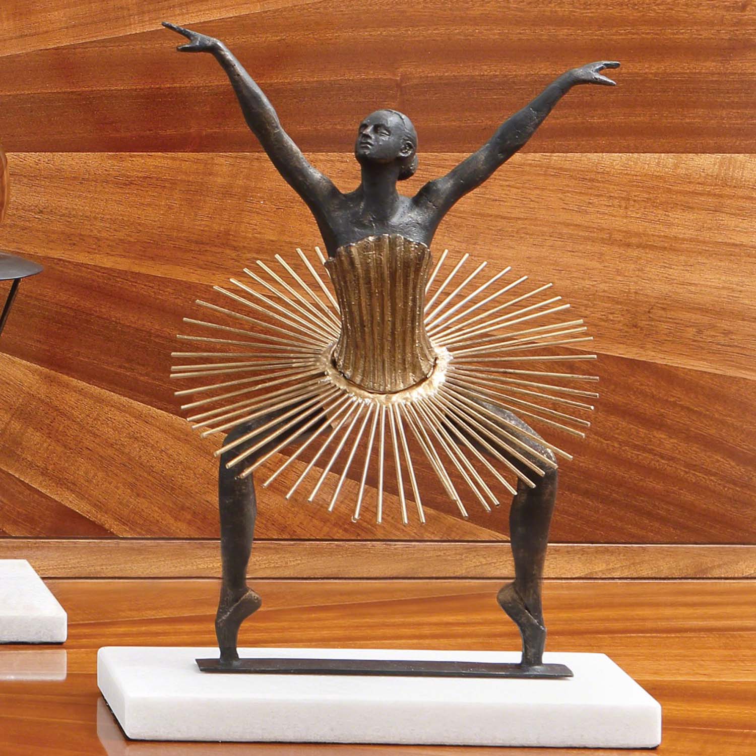 Global Views Bauhaus Grand Plie