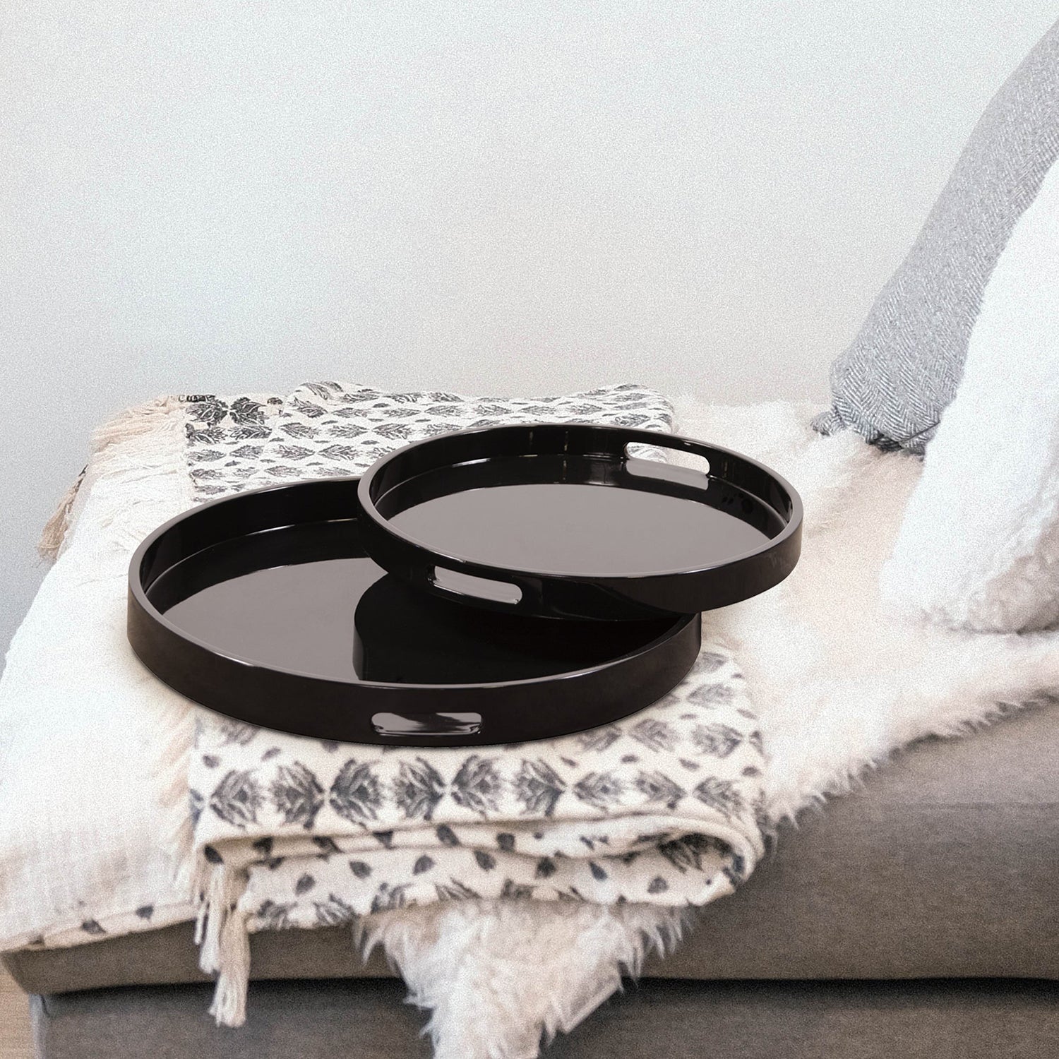 Lacquer Round Wood Tray Set of 2