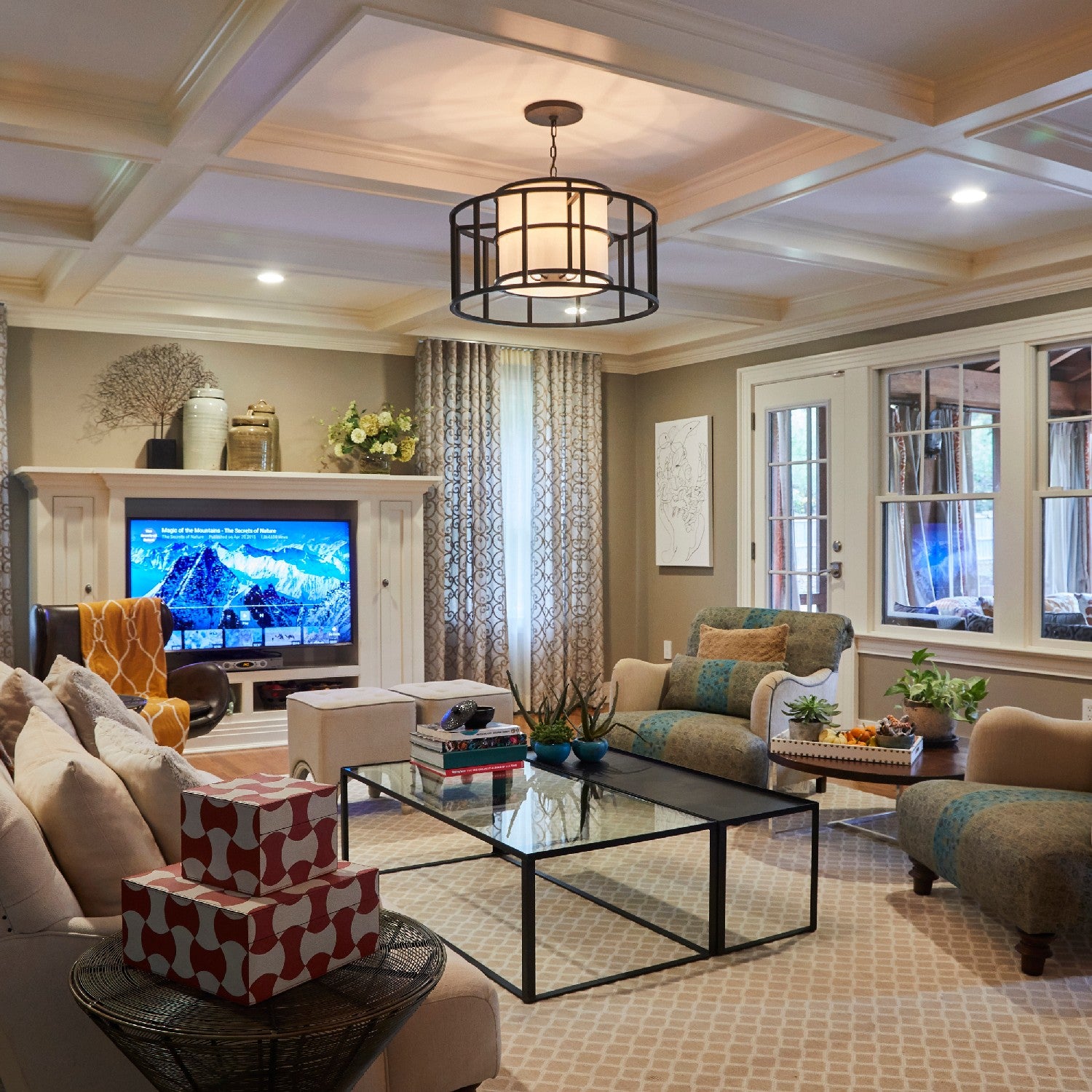 Brian Patrick Flynn For Crystorama Hulton 5-Light Chandelier