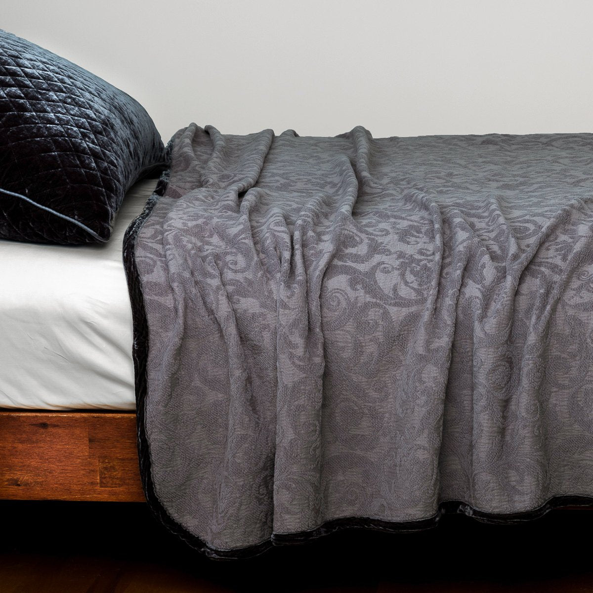 Bella Notte Adele Coverlet