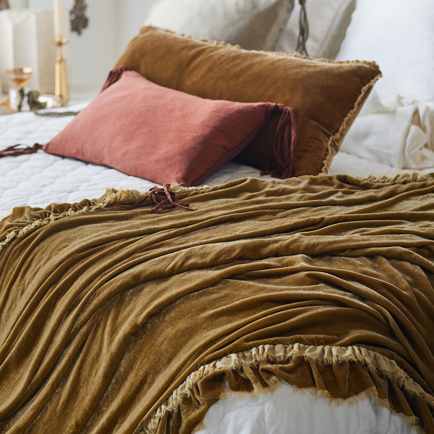 Bella Notte Loulah Throw Blanket