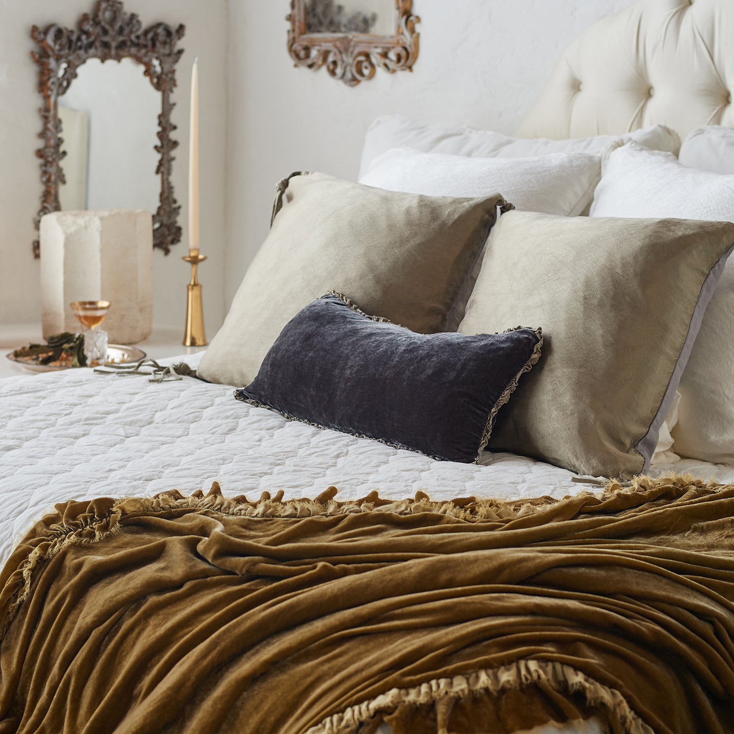 Bella Notte Loulah Throw Blanket