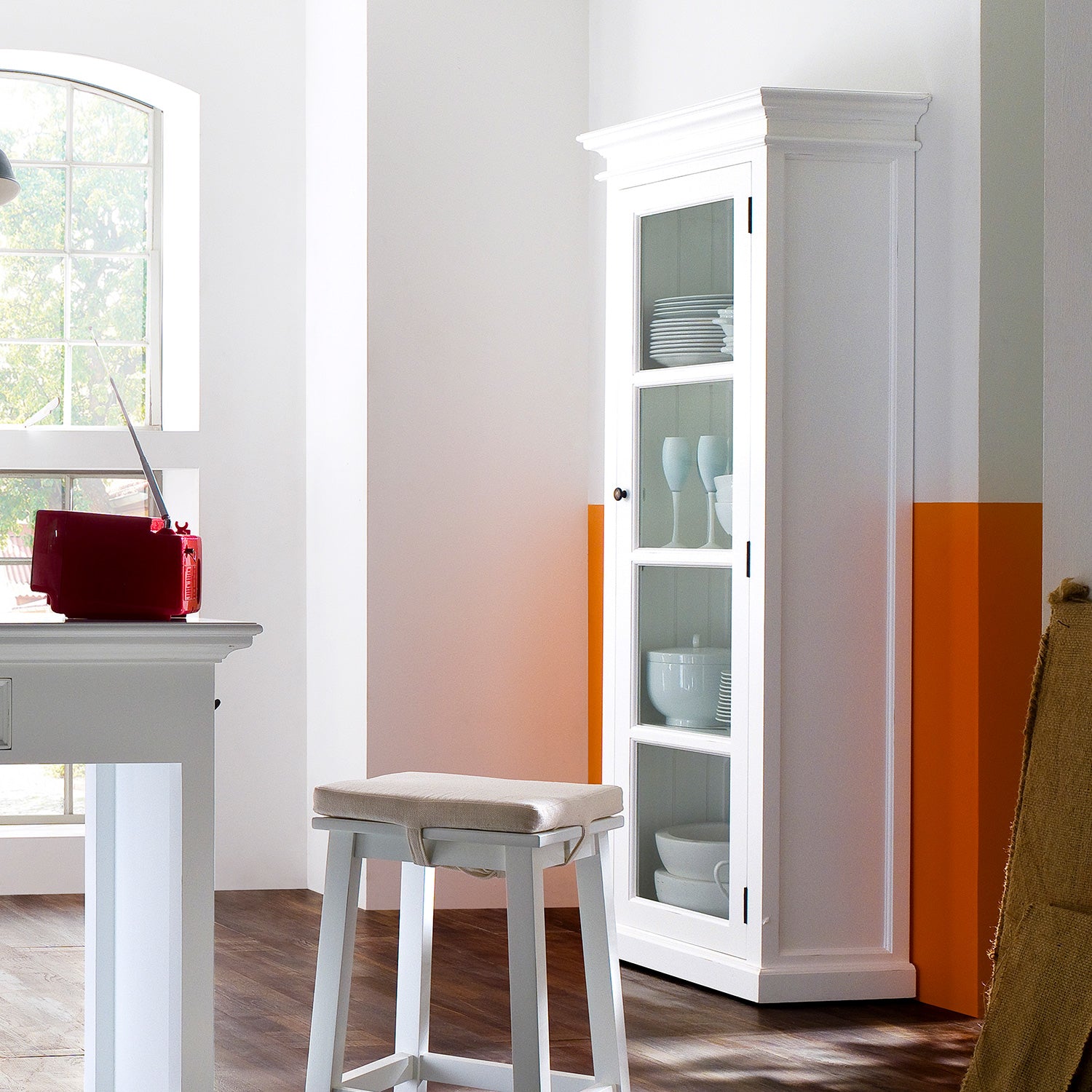 Beckton Single Vitrine Cabinet