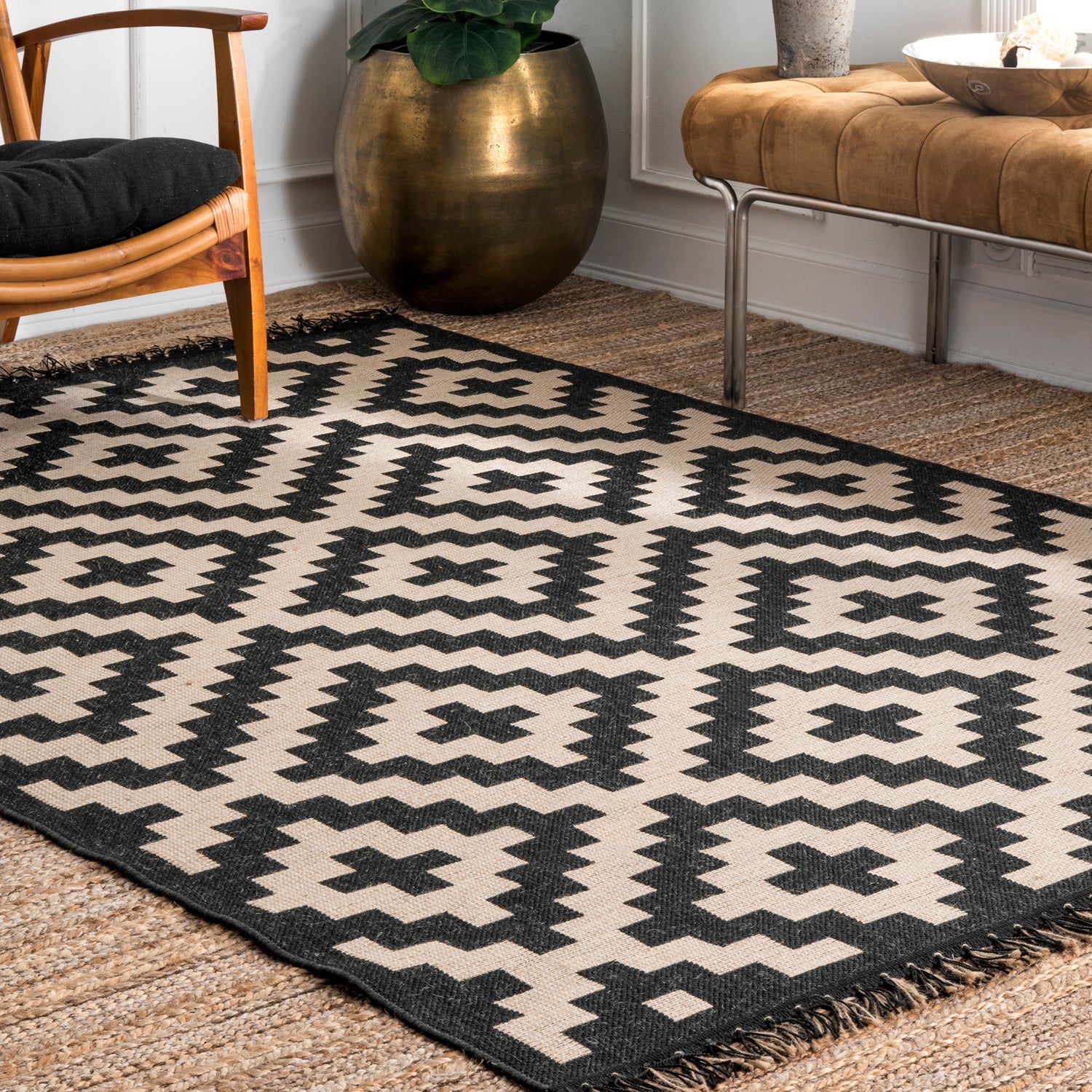Claude Modern Indoor/Outdoor Rug