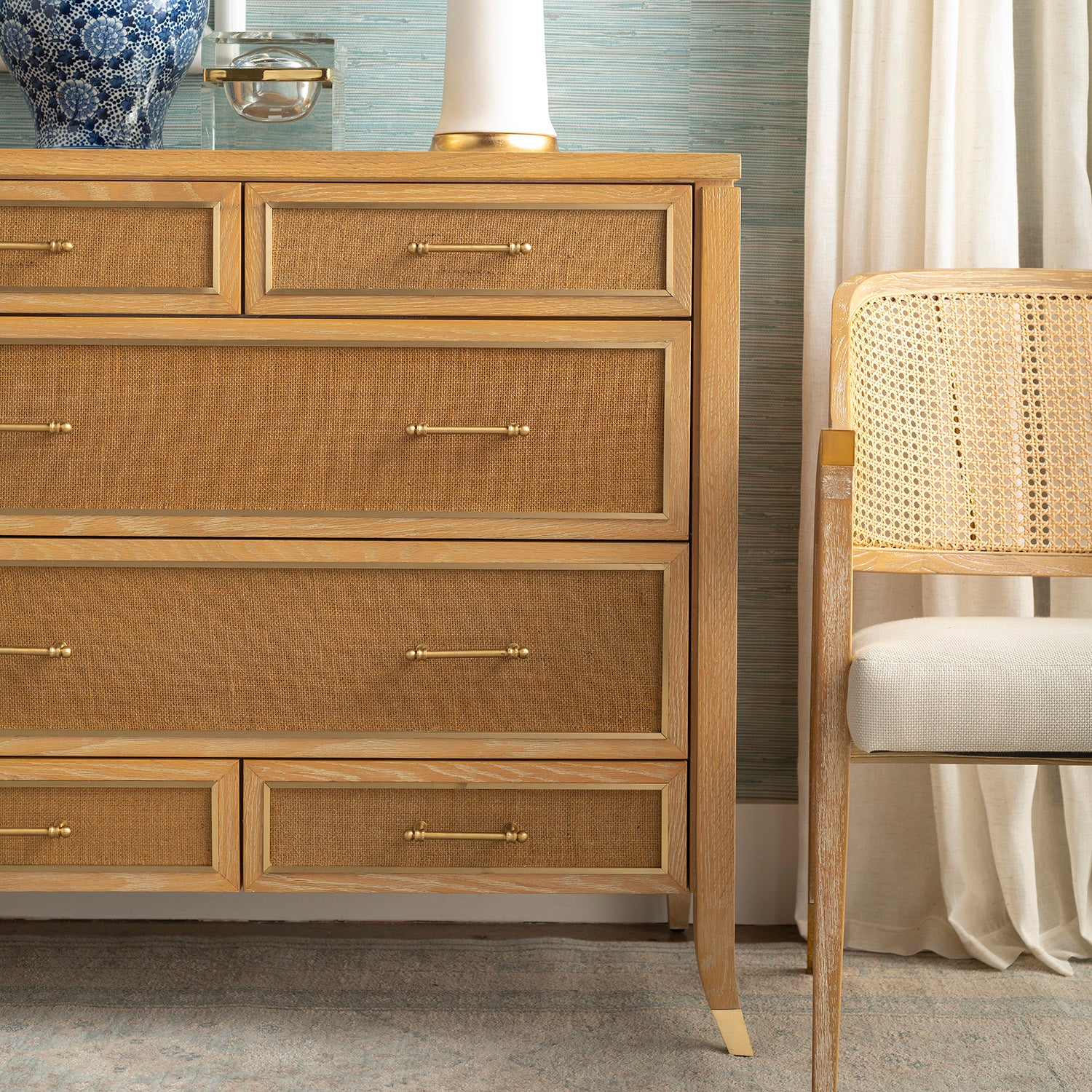 Villa and House Paulina 12-Drawer Dresser
