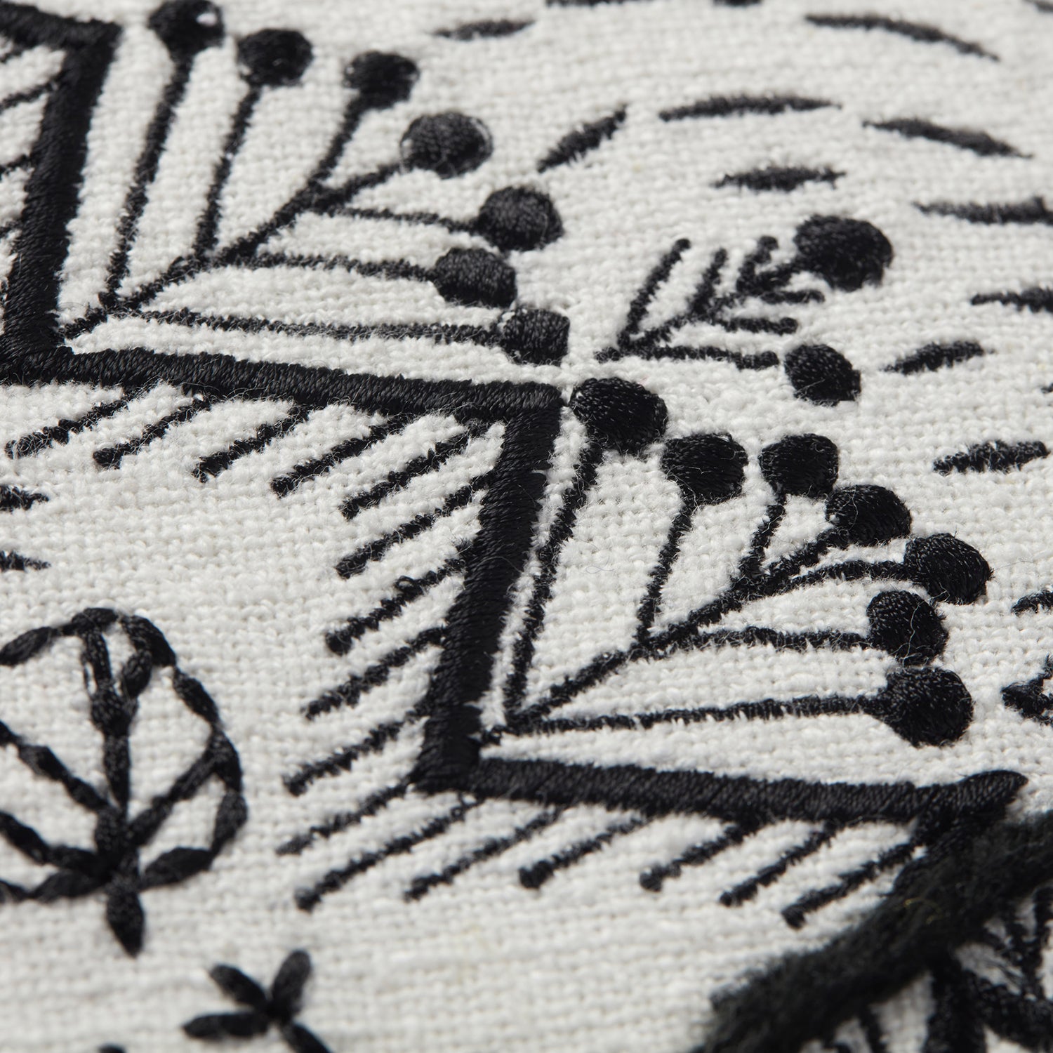 Loloi Town Fox Black/Natural Throw Pillow Set of 2