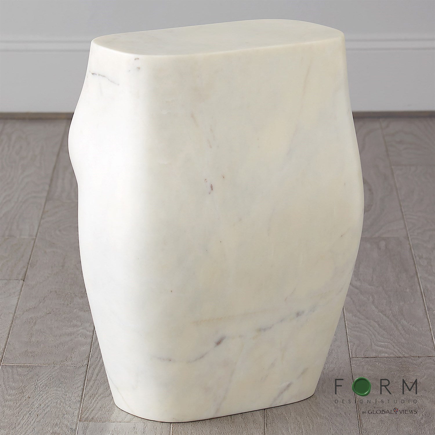 Global Views L'Homme Stool