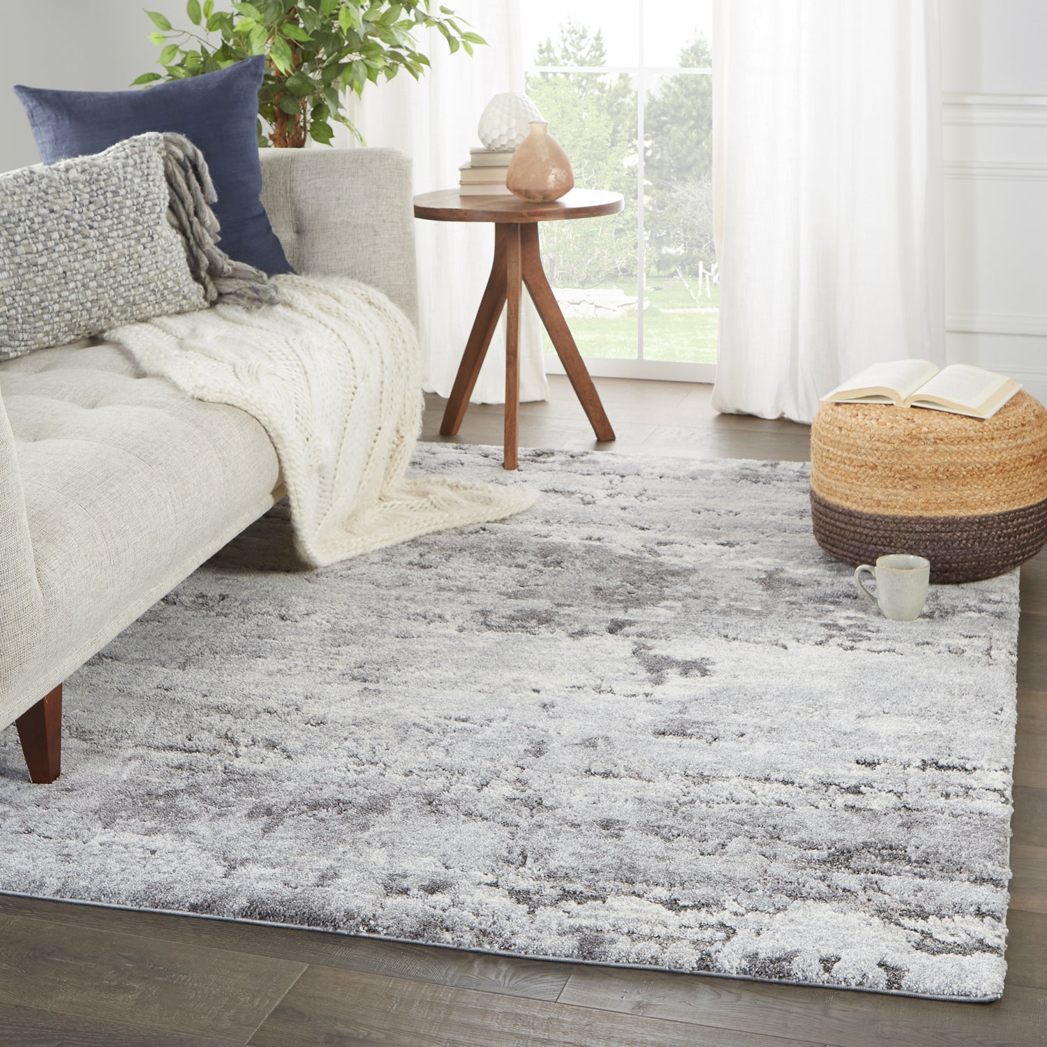 Vibe by Jaipur Living Ferris Coen Power Loomed Rug