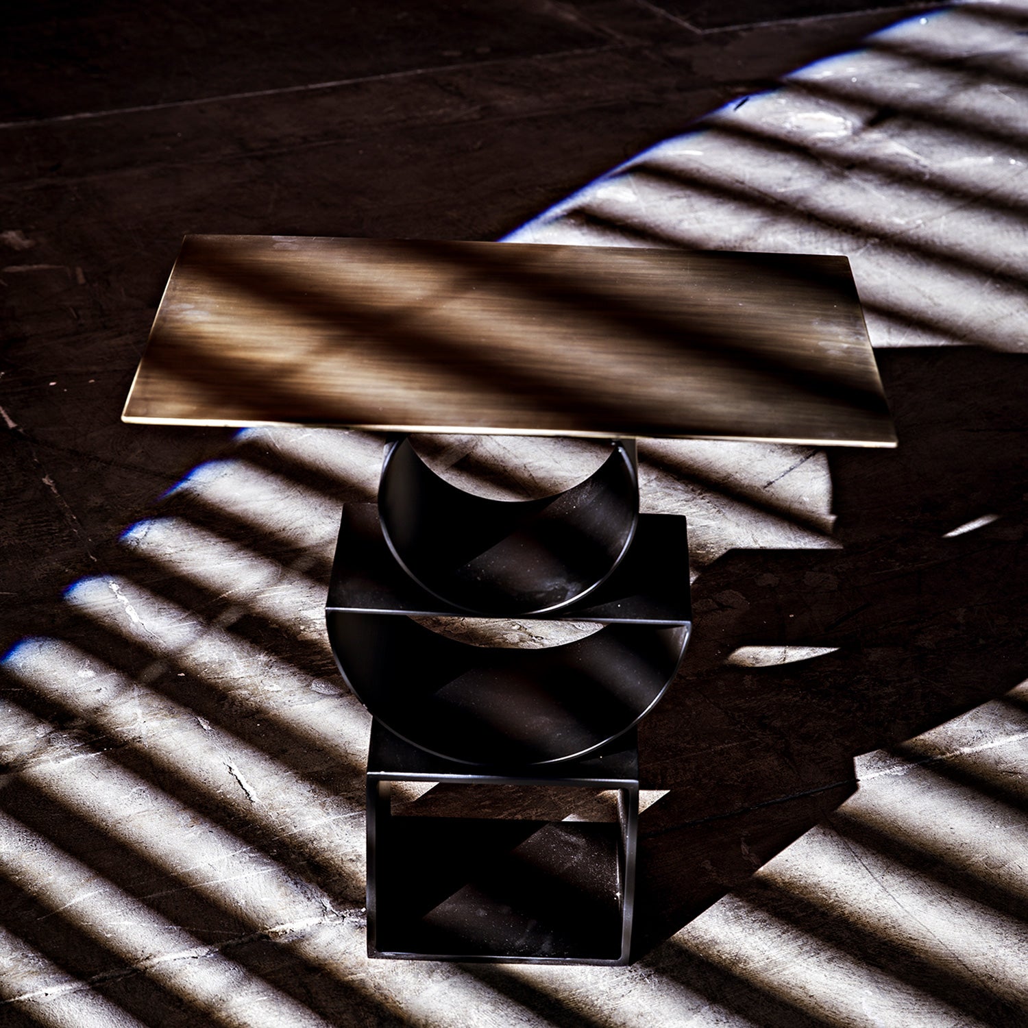 Noir Shape Side Table