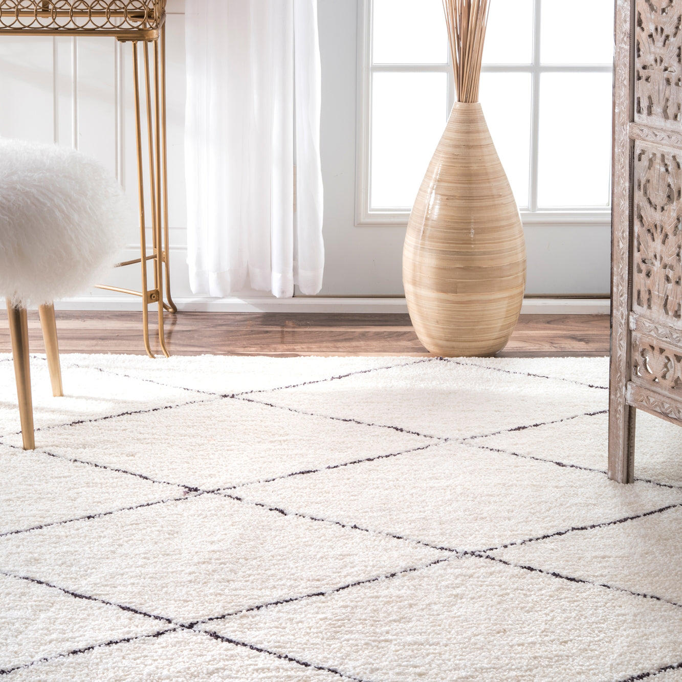 Hoax Hand Tufted Rug