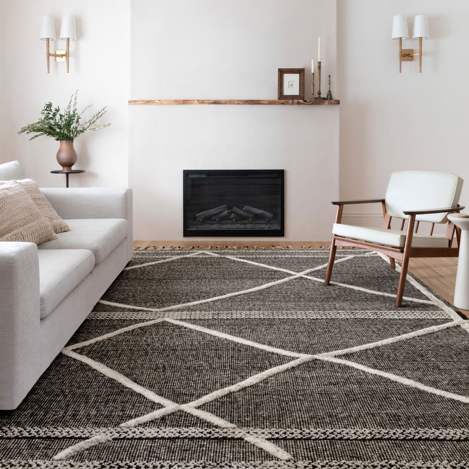 Loloi Iman Beige/Charcoal Hand Knotted Rug