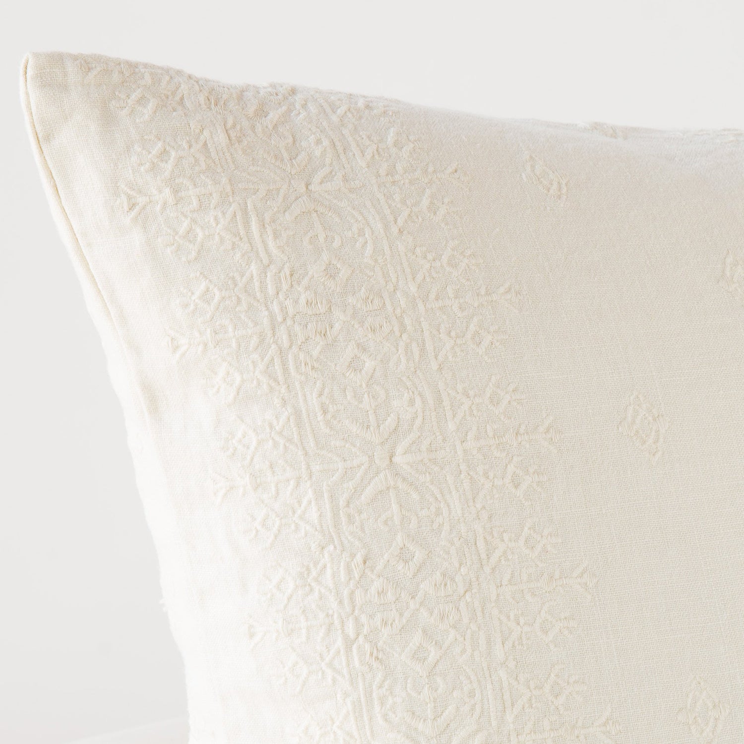 Bella Notte Ines Throw Pillow