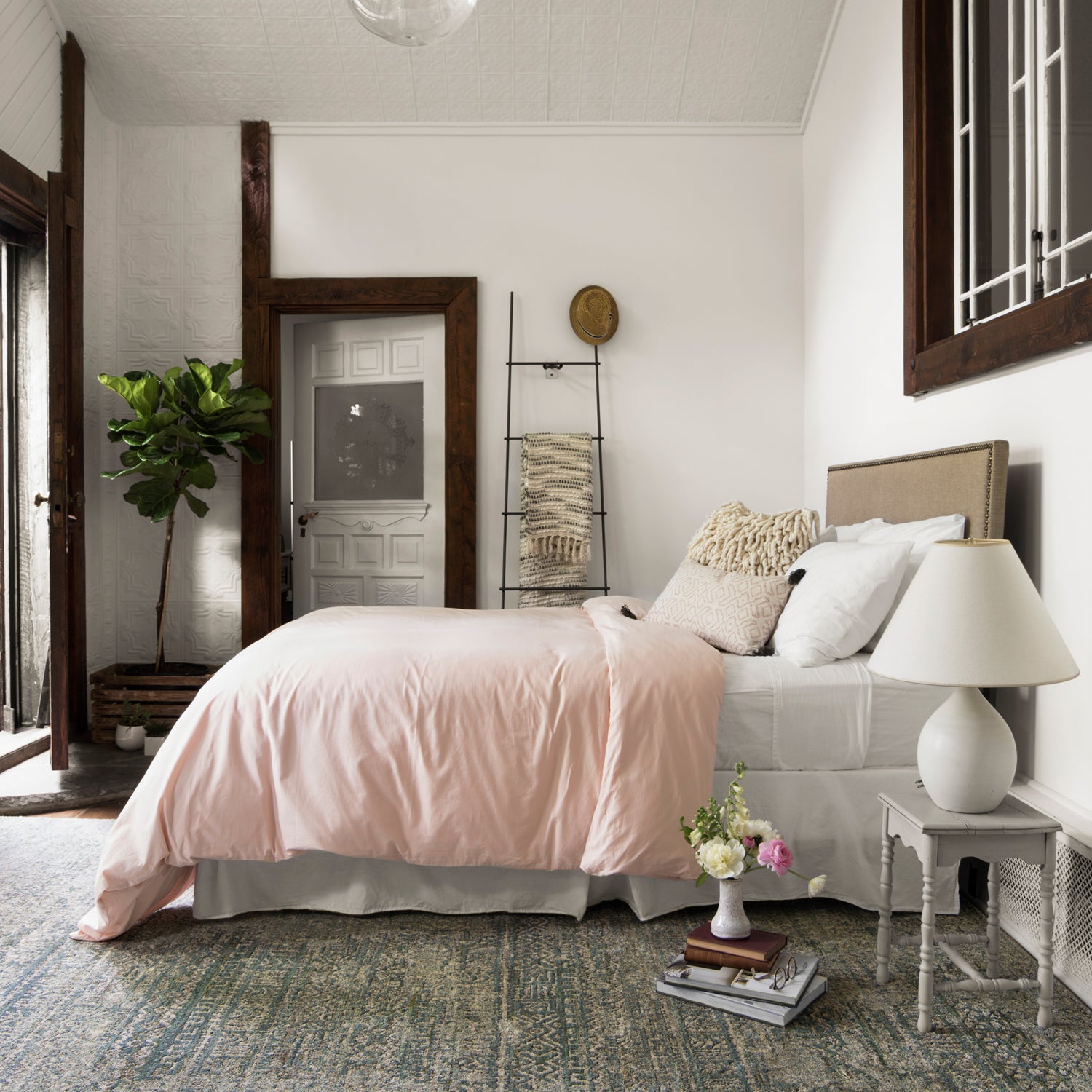 Loloi Javari Distressed Power Loomed Rug